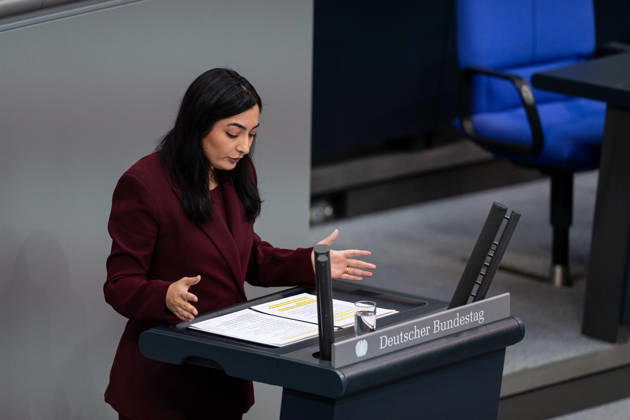 September 9, 2026, GER, Berlin, 92nd session of the German Bundestag in the plenary hall of the Reichstag building. Reem Alabali Radovan, Federal Minister for Economic Cooperation and Development, stands at the lectern, gesturing, expressing facial expressions, and showing emotion. Copyright: xnordphotoxGmbHx xChristianxSchulzex