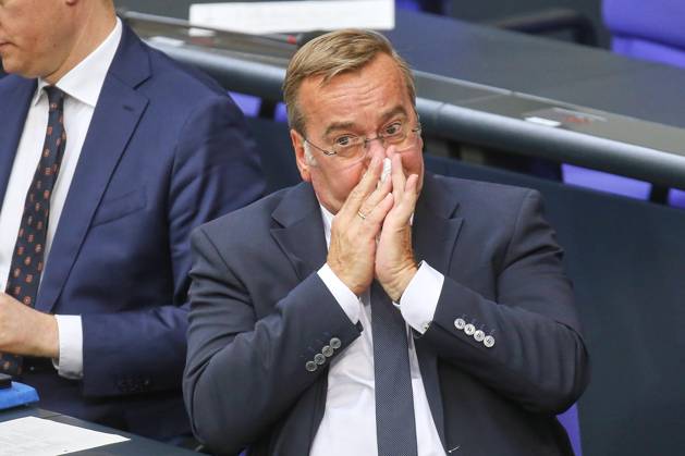 Berlin, Germany, September 9, 2026 German Bundestag 92nd Session of the Bundestag Budget Week Federal Minister of Defense Boris Pistorius (SPD) wipes his nose Copyright: xdtsxNachrichtenagenturx dts_133732