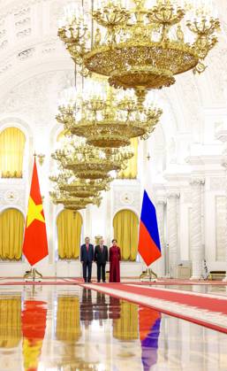 Russia Vietnam 9239505 09.09.2026 Russian President Vladimir Putin, Vietnamese President To Lam and his wife Ngo Phuong Ly attend an official welcome ceremony before a meeting at the Kremlin in Moscow, Russia. Geodakyan Artem Sputnik Moscow Russia  Copyright: xGeodakyanxArtemx