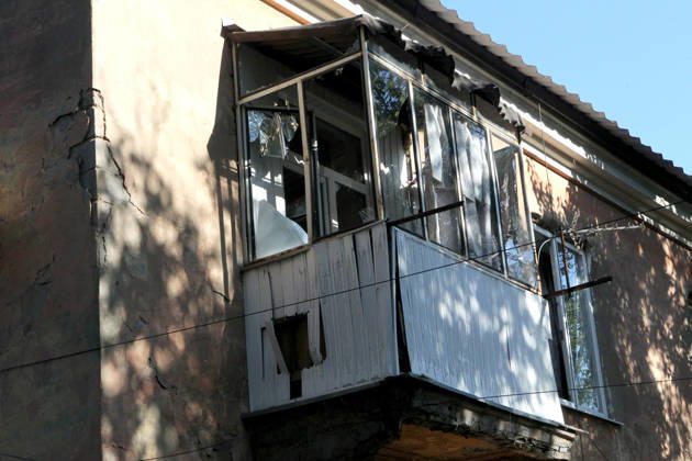 Aftermath of Russian drone attack in Dnipro A balcony in an apartment block is damaged by a Russian drone attack in Dnipro, Ukraine, on September 9, 2026. On Wednesday night, September 9, Russian drones struck the eastern Ukrainian city. The attack caused fires at warehouses storing building materials and at a private house. Rescuers freed three people, including a 15-year-old boy, from the basement of the damaged home. A 51-year-old man and a 52-year-old woman were taken to hospital. Dnipro Ukraine  Copyright: xMykolaxMiakshykovx originalFilename: ukrinform-aftermat260909_npu2g.jpg