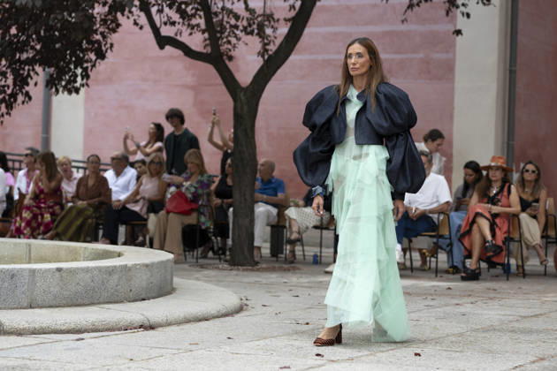September 9, 2026, Madrid, Spain: A model parades with Maria Lafuente design during the OMODA Fashion Week Madrid at Jardines Sabatini Madrid. Madrid Spain  - ZUMAs197 20260909_aaa_s197_149 Copyright: xAtilanoxGarciax