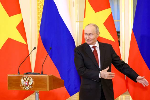 Russia Vietnam 9239554 09.09.2026 Russian President Vladimir Putin takes part with Vietnamese President To Lam via videoconference in the opening of a laboratory for the study and prevention of infectious diseases at the Joint Russian-Vietnamese Tropical Research and Technology Centre in Hanoi during their meeting at the Kremlin in Moscow, Russia. Geodakyan Artem Sputnik Moscow Russia  Copyright: xGeodakyanxArtemx