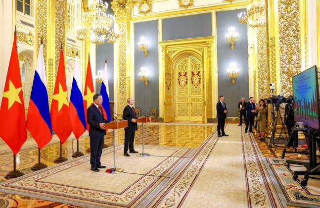 Russia Vietnam 9239627 09.09.2026 Vietnamese President To Lam and Russian President Vladimir Putin take part via videoconference in the opening of a laboratory for the study and prevention of infectious diseases at the Joint Russian-Vietnamese Tropical Research and Technology Centre in Hanoi during their meeting at the Kremlin in Moscow, Russia. Geodakyan Artem Sputnik Moscow Russia  Copyright: xGeodakyanxArtemx