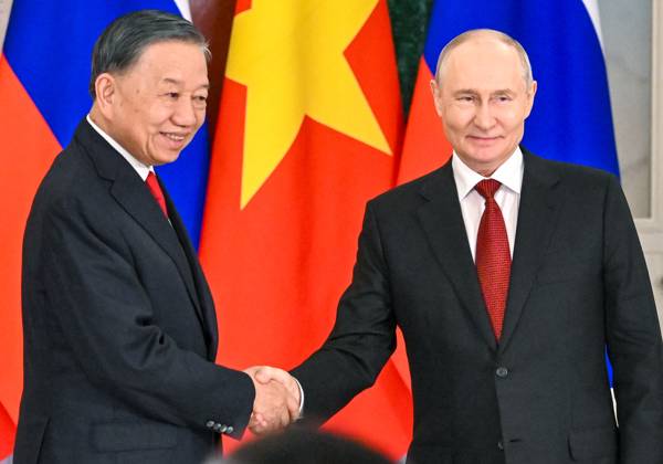 Russia Vietnam 9239772 09.09.2026 Vietnamese President To Lam and Russian President Vladimir Putin shake hands as they make statements to the press following their meeting at the Kremlin in Moscow, Russia. Alexey Maishev Sputnik Moscow Russia  Copyright: xAlexeyxMaishevx