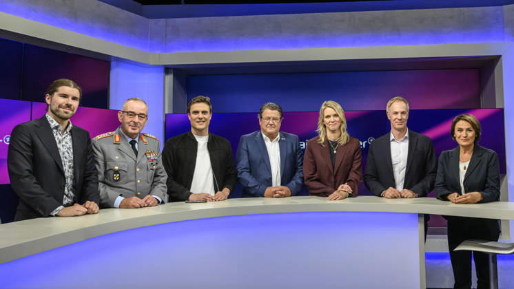Pictured, from left: Alexander Prinz, Carsten Breuer, Constantin Schreiber (Axel Springer), Stephan Brandner, AfD member of the Legal Affairs Committee, Julie Kurz (ARD), Sebastian Fiedler (SPD), Sandra Maischberger, GER, Berlin, studio, guest on Maischberger, political talk show, TV, program, hosted by Sandra Maischberger, Das Erste, from Studio 20 in Copyright: HMBxMedia UwexKoch