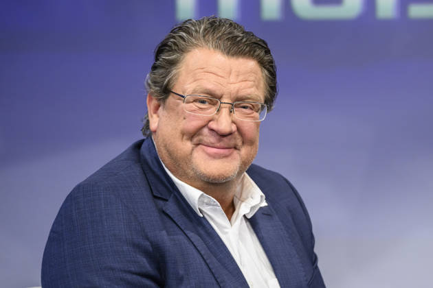 Pictured from left: Stephan Brandner, AfD member of the Legal Affairs Committee, GER, Berlin, studio, guest on Maischberger, political talk show, TV, program, with host Sandra Maischberger, Das Erste, from Adlershof Am Studio 20, September 9, 2026, Copyright: HMBxMedia UwexKoch