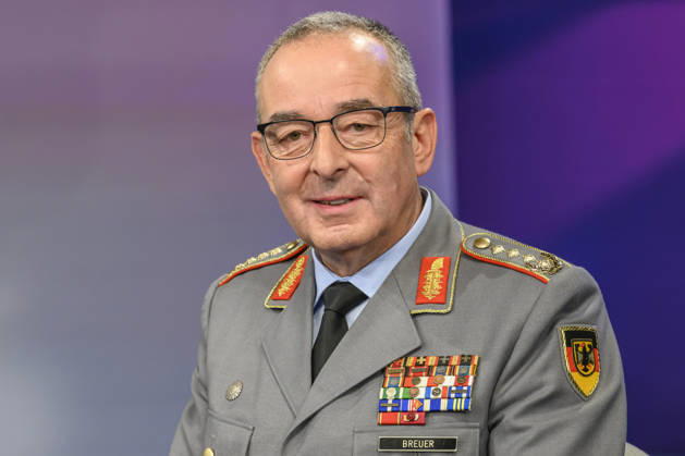 Pictured, from left: Carsten Breuer, Inspector General of the Bundeswehr, GER, Berlin, studio, guest on Maischberger, political talk show, TV, program, with host Sandra Maischberger, Das Erste, from Studio 20 in Adlershof, September 9, 2026, Copyright: HMBxMedia UwexKoch