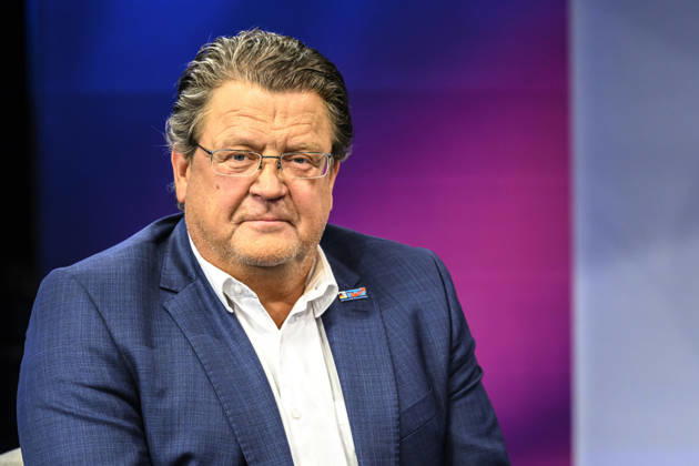 Pictured, from left: Stephan Brandner, AfD member of the Legal Affairs Committee, GER, Berlin, studio, guest on Maischberger, political talk show, TV, program, with host Sandra Maischberger, Das Erste, from Adlershof Am Studio 20, September 9, 2026, Copyright: HMBxMedia UwexKoch