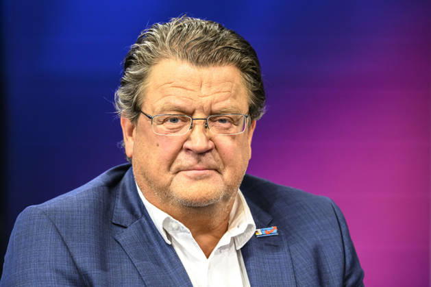 Pictured, from left: Stephan Brandner, AfD member of the Legal Affairs Committee, GER, Berlin, studio, guest on Maischberger, political talk show, TV, program, with host Sandra Maischberger, Das Erste, from Adlershof Am Studio 20, September 9, 2026, Copyright: HMBxMedia UwexKoch