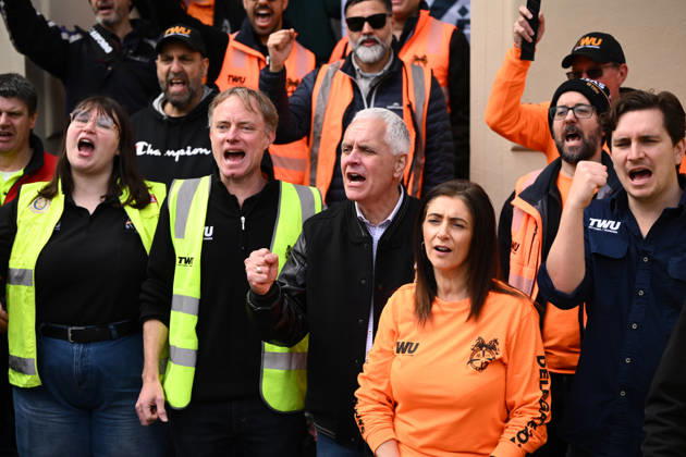 TWU STRIKE MELBOURNE, TWU National Secretary Michael Kaine as Transport Workers Union (TWU) members strike at Victorian Trades Hall in Carlton, Melbourne, Thursday, September 10, 2026. Thousands of transport workers start a 24-hour strike for a fight for safe, secure jobs. ( NO ARCHIVING MELBOURNE VICTORIA AUSTRALIA  Copyright: xJOELxCARRETTx 20260910111749952136