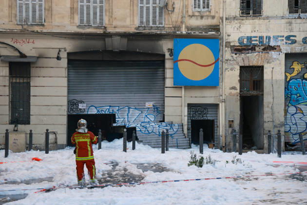 Fire at the MarchÃ du Soleil in Marseille: it took the fire brigade several hours to put out the blaze, which broke out at 2.19 am and destroyed around 500 mÂ². - 11 10 2026 - France Bouches-du-Rhone Marseille -  SylvainxRostaingx xLexPictorium LePictorium_0340463