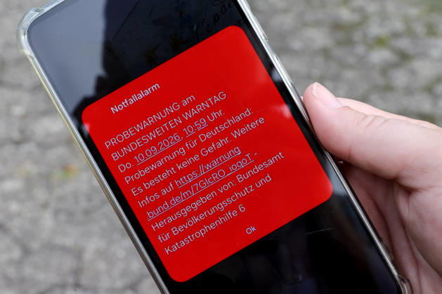 September 10, 2026, xtgx, National Warning Day 2026 (stock photo), Starting at 11:00 a.m., warnings, test warnings, and test alarms were sent to cell phones and smartphones; siren, fire department, fire department siren, Wolfsburg