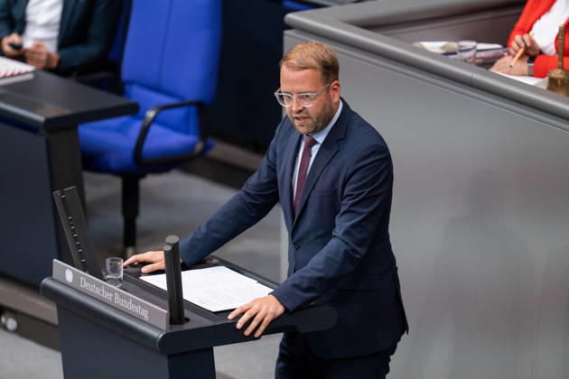 September 10, 2026, Germany, Berlin, 93rd session of the German Bundestag in the plenary hall of the Reichstag building. Benedikt Büdenbender (CDU CSU) stands at the lectern and speaks. Copyright: xnordphotoxGmbHx xChristianxSchulzex