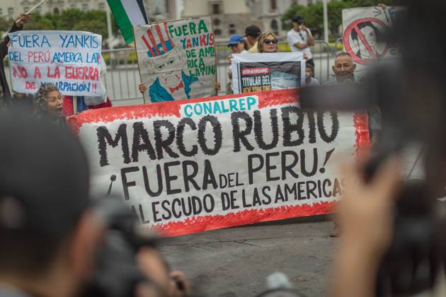Protesters Rally Against Marco Rubio™s Visit to Peru LIMA, PERU SEPTEMBER 9, 2026: Protesters from left-wing civic and university collectives gather at Plaza San Martin in central Lima to demonstrate against the official visit of U.S. Secretary of State Marco Rubio to Peru. The demonstrators marched through the city centre into the evening during Rubio™s South American tour. Lima Peru Copyright: x xErickxDiazxVelizx xJNAxPressx