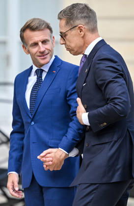 French President Emmanuel Macron welcomes Finnish President Alexander Stubb to the Élysée Palace in Paris, France, on September 10, 2026. Christian Liewig Bestimage French President Emmanuel Macron welcomes Finnish President Alexander Stubb to the Élysée Palace in Paris, France, on September 10, 2026 Paris, France  Copyright: xChristianxLiewigx xBestimagexChristianxLiewigx xBestimagex