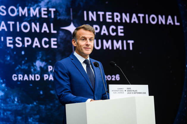SIE International Space Summit - Paris French President Emmanuel Macron, delivers a speech during the International Space Summit at Grand Palais in Paris, France on September 10, 2026. Photo by Eric Tschaen Pool ABACAPRESS.COM Paris IDF France  Copyright: xTschaenxEric Pool ABACAx