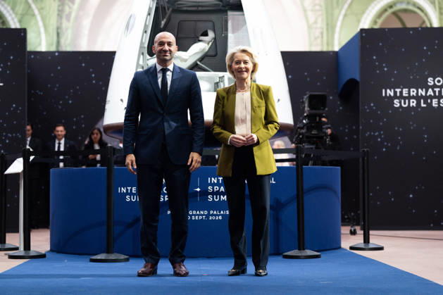 Arrivals at the International Space Summit - Paris French Junior Minister for Europe Benjamin Haddad welcomes European Commission President Ursula von der Leyen arrives at the International Space Summit at the Grand Palais in Paris, France on September 10, 2026. Photo by Jeanne Accorsini Pool ABACAPRESS.COM Paris France  Copyright: xAccorsinixJeanne Pool ABACAx