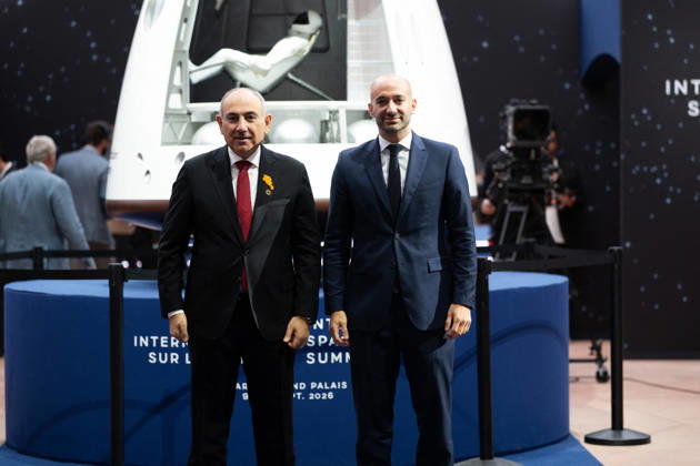 Arrivals at the International Space Summit - Paris French Junior Minister for Europe Benjamin Haddad welcomes Armenian Prime Minister Nikol Pashinyan arrives at the International Space Summit at the Grand Palais in Paris, France on September 10, 2026. Photo by Jeanne Accorsini Pool ABACAPRESS.COM Paris France  Copyright: xAccorsinixJeanne Pool ABACAx