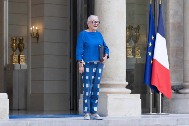 Weekly Cabinet Meeting - Paris French Urbanity and Decentralisation Minister Francoise Gatel leaving after the weekly cabinet meeting at the Elysee Palace in Paris, France on September 10, 2026. Photo by Rafael Lafargue ABACAPRESS.COM Paris France  Copyright: xLafarguexRaphael ABACAx