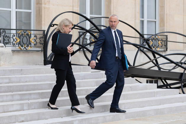 Weekly Cabinet Meeting - Paris French junior Minister in charge of parliament relations Laurent Panifous and French Culture Minister Catherine Pegard leaving after the weekly cabinet meeting at the Elysee Palace in Paris, France on September 10, 2026. Photo by Rafael Lafargue ABACAPRESS.COM Paris France  Copyright: xLafarguexRaphael ABACAx