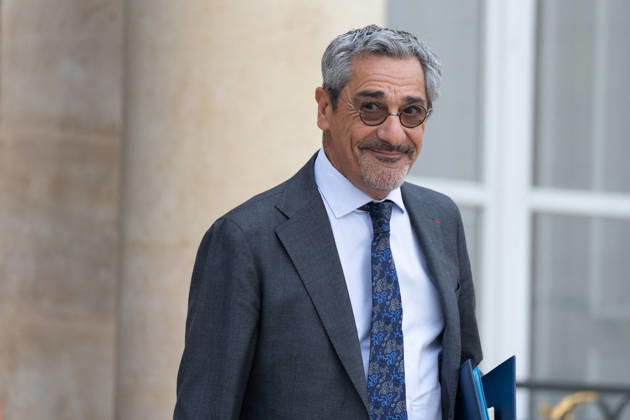 Weekly Cabinet Meeting - Paris French Trade Minister Serge Papin leaving after the weekly cabinet meeting at the Elysee Palace in Paris, France on September 10, 2026. Photo by Rafael Lafargue ABACAPRESS.COM Paris France  Copyright: xLafarguexRaphael ABACAx