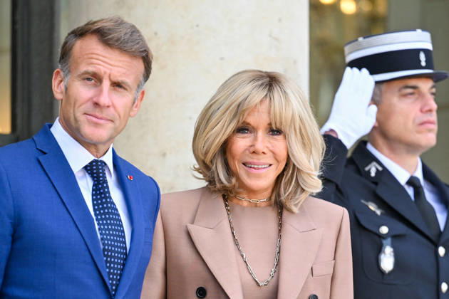 French President Emmanuel Macron and his wife, First Lady Brigitte Macron, welcome the President of Vietnam and his wife to the Élysée Palace in Paris, France, on September 10, 2026. French President Emmanuel Macron and his wife Brigitte Macron receive Vietnam’s President and his wife at the Élysée Palace in Paris, France, on September 10, 2026 Paris, France  Copyright: xChristianxLiewigx xBestimagexChristianxLiewigx xBestimagex