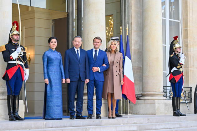 French President Emmanuel Macron and his wife, First Lady Brigitte Macron, welcomed Vietnamese President To Lam, and his wife Ngo Phuong Ly at the Élysée Palace in Paris, France, on September 10, 2026. French President Emmanuel Macron and his wife Brigitte Macron receive Vietnam’s President To Lam and his wife Ngo Phuong Ly at the Élysée Palace in Paris, France, on September 10, 2026 Paris, France Copyright: xChristianxLiewigx xBestimagexChristianxLiewigx xBestimagex