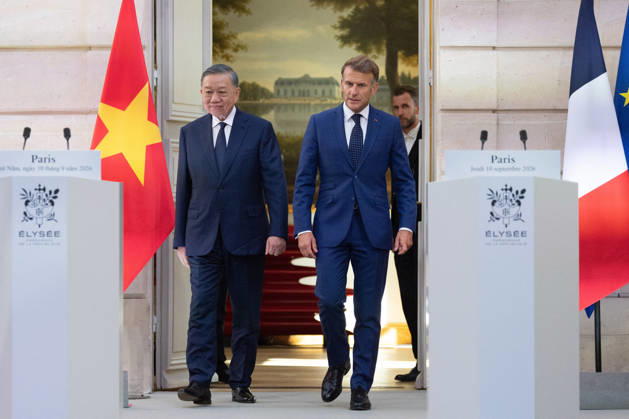 Bilateral Talks at The Elysse Between Emmanuel Macron and To Lam - Paris Vietnam s President To Lam, French President Emmanuel Macron during bilateral talks at the Elysee Palace in Paris on September 10, 2026. Photo by Raphael Lafargue ABACAPRESS.COM Paris France  Copyright: xLafarguexRaphael ABACAx