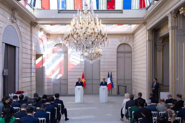 Bilateral Talks at The Elysse Between Emmanuel Macron and To Lam - Paris Vietnam s President To Lam, French President Emmanuel Macron during bilateral talks at the Elysee Palace in Paris on September 10, 2026. Photo by Raphael Lafargue ABACAPRESS.COM Paris France  Copyright: xLafarguexRaphael ABACAx
