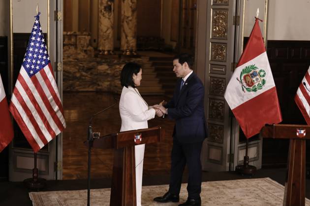 US Secretary of State Marco Rubio is welcomed by Peruvian President Keiko Fujimori in Peru LIMA, PERU - SEPTEMBER 10: U.S. Secretary of State Marco Rubio (R) meets with Peruvian President Keiko Fujimori (L) at the Government Palace on September 10, 2026, in Lima, Peru. Following his visits to Colombia and Ecuador, the Secretary of State arrived in Lima to discuss key issues on the bilateral agenda, including security, the fight against drug trafficking, and trade. Peru is also expected to become part of the so-called Shield of the Americas, a U.S.-led regional security initiative. The meeting marked the first meeting between the governments of Peru and the United States. Klebher Vasquez Anadolu Lima Peru. Editorial use only. Please get  Copyright: x2026xAnadoluxKlebherxVasquezx
