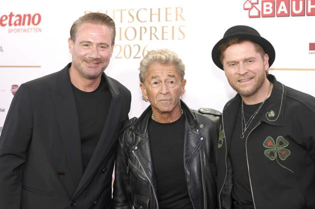 Sasha, Johannes Oerding, and Peter Maffay at the 17th German Radio Awards ceremony in 2026 at the Stage Theater an der Elbe in Hamburg, September 10, 2026 Foto:xC.xNiehausx xFuturexImagex radiopreis_6754