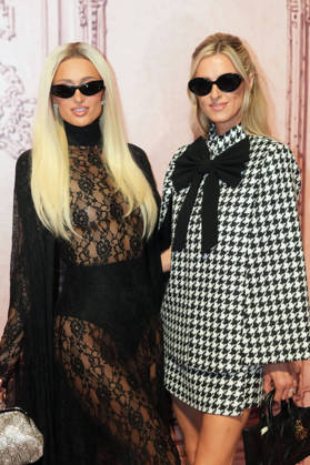 September 10, 2026, New York, Ny, USA: PARIS HILTON and NICKY HILTON attend the Alice and Olivia Fashion Presentation,.583 Park Avenue, NYC.September 10, 2026. . Alice and Olivia Fashion Presentation,.583 Park Avenue, NYC.September 10, 2026. New York USA  - ZUMAms4_ 20260910_faf_ms4_001 Copyright: xSoniaxMoskowitzxGordonx