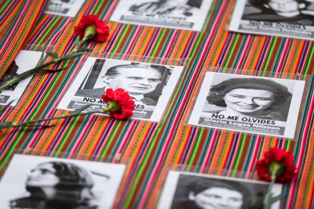 Coup of 11 September 1973 commemorated at Arica memorial site ARICA, CHILE 10 SEPTEMBER 2026: Attendees remember victims of the dictatorship during an event organised by the group Mujeres, Memoria y Derechos Humanos (Women, Memory and Human Rights) at the former Arica prison memorial site, on the eve of the 53rd anniversary of the military coup of 11 September 1973. The event includes speeches, music and the laying of red carnations beside portraits of the victims. The prison held political prisoners during Augusto Pinochet™s dictatorship (1973 1990) and was declared a Historic Monument in 2023. Arica Chile Copyright: x xIbarxSilvax xJNAxPressx