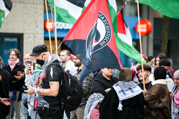 Hanover, Germany, Europe Participants in a pro-Palestinian demonstration gather at Hanover Central Station on September 11, 2026. The photo shows demonstrators carrying Palestinian flags, posters, and banners during the public rally. Copyright: xAymanxAlahmedx