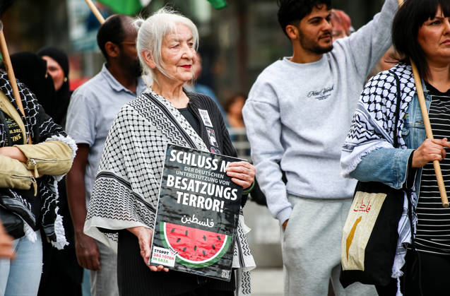 Hanover, Germany, Europe: Participants in a pro-Palestinian demonstration gather at Hanover Central Station on September 11, 2026. The photo shows demonstrators holding Palestinian flags, posters, and banners during the public rally. Copyright: xAymanxAlahmedx