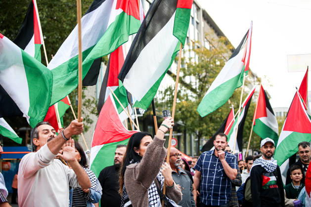 Hanover, Germany, Europe: Participants in a pro-Palestinian demonstration gather at Hanover Central Station on September 11, 2026. The photo shows demonstrators holding Palestinian flags, posters, and banners during the public rally. Copyright: xAymanxAlahmedx