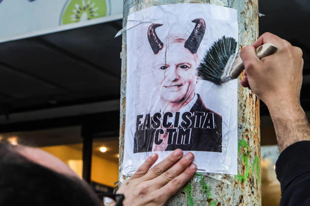 Demonstration march in commemoration of the 53rd anniversary of the coup d Ètat in ValparaÌso, Chile - 9 Sept 2026 A person sticks up an image of President JosÈ Antonio Kast bearing horns on a surface during a demonstration march commemorating the 53rd anniversary of the coup d Ètat in ValparaÌso. Valparaiso Chile Copyright: xCristobalxBasaurexArayax xSOPAxImagesx aFoto-7