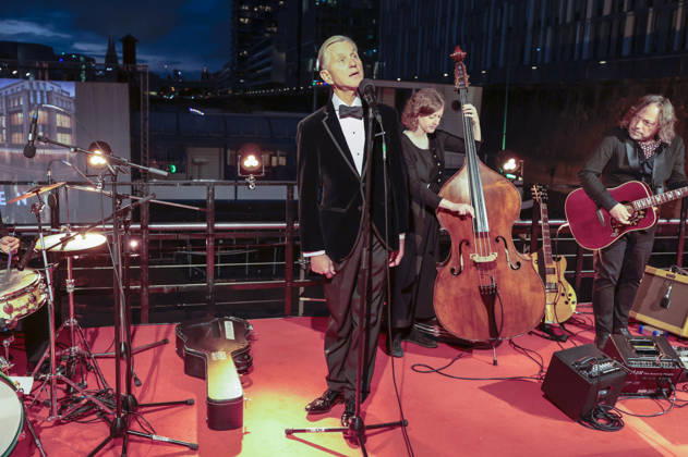 Max Raabe at the premiere of the fifth and final season of the TV series *Babylon Berlin* at the Naturstrom Open-Air Cinema in Cologne, September 11, 2026 Foto:xR.xSchmiegeltx xFuturexImagex babylon_6960