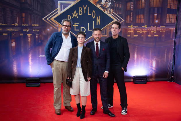From left: Achim von BORRIES, director; Liv Lisa FRIES, actress; Volker BRUCH, actor; Tom TYKWER, director; Red Carpet, Red Carpet Show, Arrival, Premiere of the final season of Babylon Berlin on September 11, 2026, at the Naturstrom Open-Air Cinema in Rheinau Harbor in Cologne,