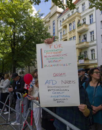 Neighborhood Protests Against AfD Campaign Rally September 12, 2026, Germany, Berlin: Residents of the neighborhood around Klausenerplatz in Berlin s Charlottenburg district are protesting against an AfD campaign rally.