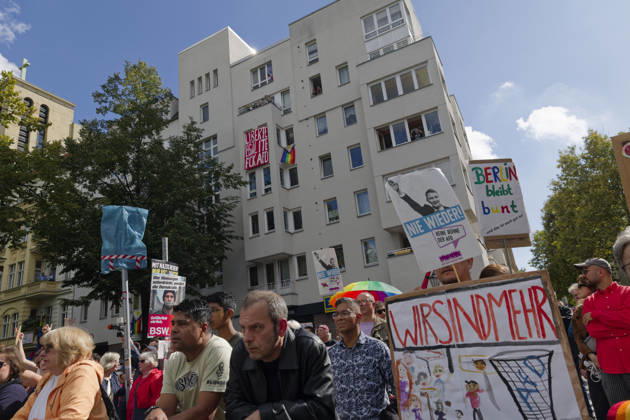 Neighborhood Protests Against AfD Campaign Rally September 12, 2026, Germany, Berlin Residents of the neighborhood around Klausenerplatz in Berlin s Charlottenburg district are protesting against an AfD campaign rally