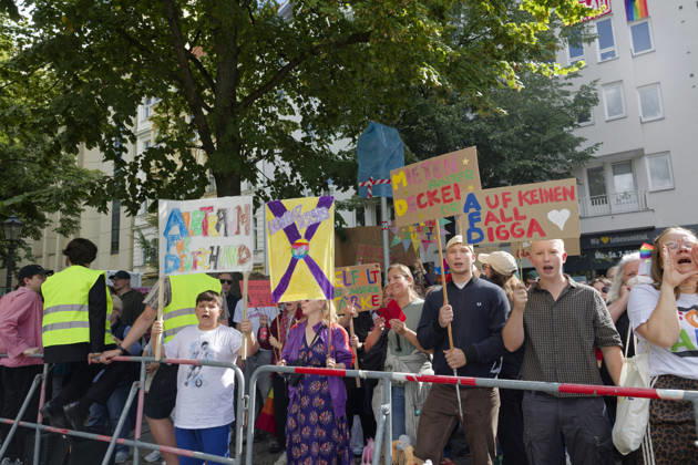 Neighborhood Protests Against AfD Campaign Rally September 12, 2026, Germany, Berlin Residents of the neighborhood around Klausenerplatz in Berlin s Charlottenburg district are protesting against an AfD campaign rally