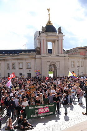 Protesters at the state parliament building during a demonstration calling for the Federal Constitutional Court to review far-right parties, Alter Markt, Potsdam, September 12, 2026 Protest in Potsdam