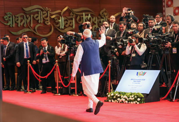 RECORD DATE NOT STATED PM Modi arrives at Bharat Mandapam on Day 2 of the BRICS Summit 2026 New Delhi, Sep 13 (ANI): Prime Minister Narendra Modi waves to the media while arriving at Bharat Mandapam on Day 2 of the BRICS Summit 2026, in New Delhi on Sunday. (DPR PMO ANI Photo) Delhi New Delhi India Copyright: xANIx ANI_20260913014