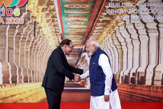 RECORD DATE NOT STATED PM Modi shakes hands one by one with BRICS and partner countries leaders on Day 2 of the BRICS Summit 2026 New Delhi, Sep 13 (ANI): Prime Minister Narendra Modi shakes hands one by one with BRICS and partner countries leaders on Day 2 of the 18th BRICS Summit 2026 at Bharat Mandapam, in New Delhi on Sunday. (DPR PMO ANI Photo) Delhi New Delhi India Copyright: xANIx ANI_20260913029