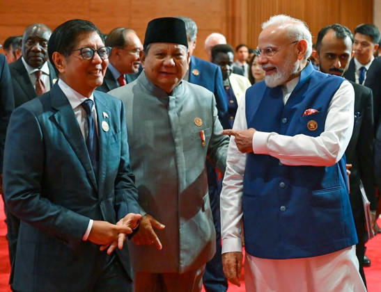 RECORD DATE NOT STATED PM Narendra Modi with world leaders on Day 2 of the 18th BRICS Summit 2026 at Delhi s Bharat Mandapam New Delhi, Sep 13 (ANI): Prime Minister Narendra Modi interacts with Indonesian President Prabowo Subianto and President of the Philippines, Bongbong Marcos, on Day 2 of the 18th BRICS Summit 2026 at Bharat Mandapam, in New Delhi on Sunday. (@narendramodi X ANI Photo) New Delhi Delhi India Copyright: xANIx ANI_20260913114