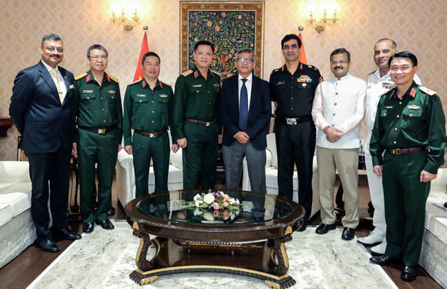 RECORD DATE NOT STATED Defence Secretary Rajesh Kumar Singh meets Vietnamese Deputy Minister of National Defence, Senior Lt Gen Nguyen Truong Thang New Delhi, Sep 13 (ANI): Defence Secretary Rajesh Kumar Singh in a group photograph with Vietnamese Deputy Minister of National Defence, Senior Lt Gen Nguyen Truong Thang, on the sidelines of the BRICS Summit, in New Delhi on Sunday. (@SpokespersonMoD X ANI Photo) New Delhi Delhi India Copyright: xANIx ANI_20260913210