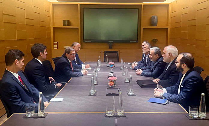 RECORD DATE NOT STATED Iranian and Cuban Foreign Ministers Hold Bilateral Talks in New Delhi New Delhi, Sep 13 (ANI): Iranian Foreign Minister Seyed Abbas Araghchi holds bilateral talks with Cuban Foreign Minister Bruno Rodriguez Parrilla on the sidelines of the BRICS Summit, in New Delhi on Sunday. (@Iran_in_India X ANI Photo) New Delhi Delhi India Copyright: xANIx ANI_20260913350