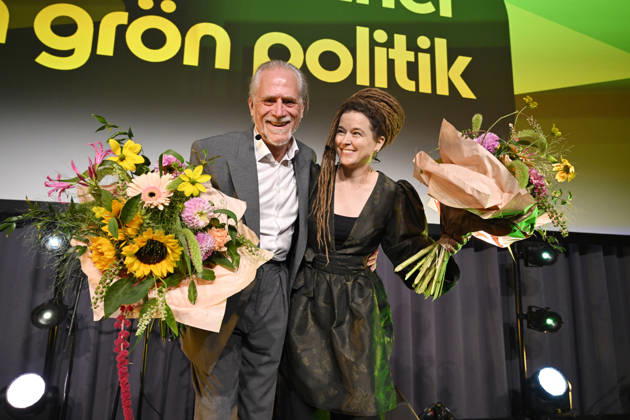 STOCKHOLM, SWEDEN, September 13, 2026. Green Party spokespersons Daniel Helldén, MP, and Amanda Lind, MP, speak during the Green Party’s election night watch party at the Clarion Hotel Ringvägen in central Stockholm. STOCKHOLM, SWEDEN x10070x  Copyright: xJessicaxGow TTx SWEDEN GENERAL ELECTION ophMXGVsDss