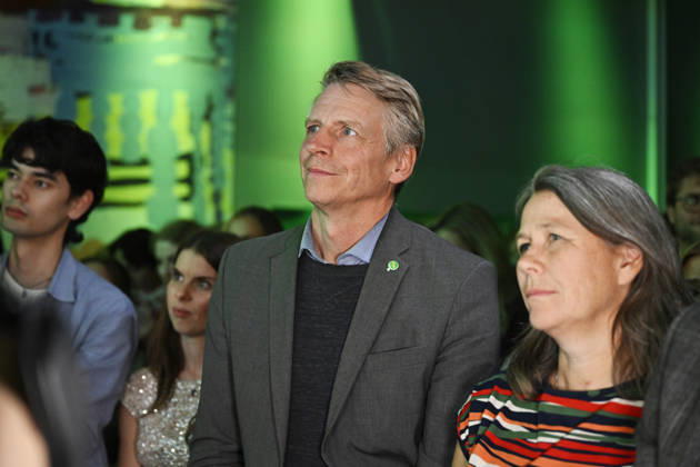 STOCKHOLM, SWEDEN 20260913 Per Bolund, MP, and Asa Romson, MP, of the Green Party at the Green Party’s election night party at the Clarion Hotel, Ringvägen, STOCKHOLM, SWEDEN x10070x  Copyright: xJessicaxGow TTx VAL 2026 VALVAKA MP wlh8Qg9qOBo